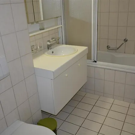 Dumont Apartment *